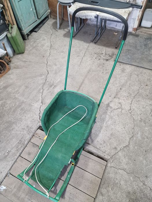 Продам детские санки б/у