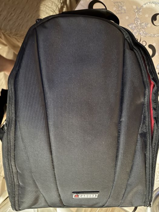 Canon EOS R8 + RF 50mm 1,8 +RF 35mm f1.8 +accesorii