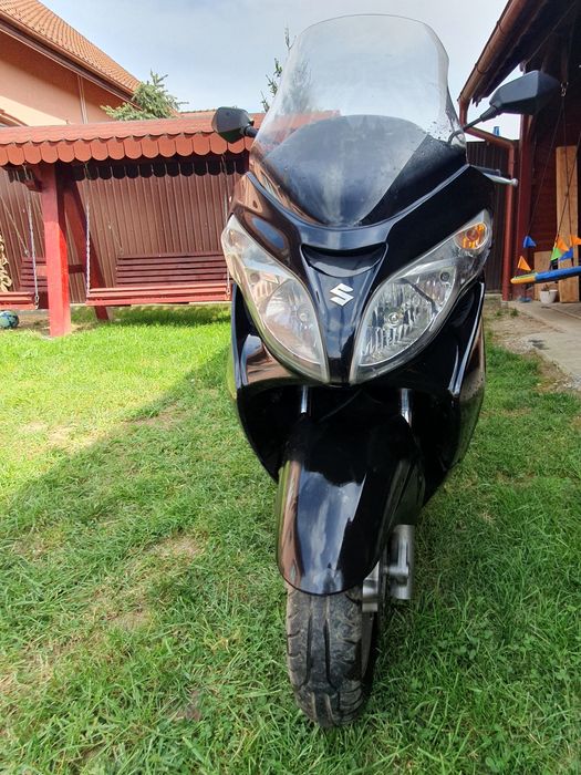 Suzuki Burgman 400