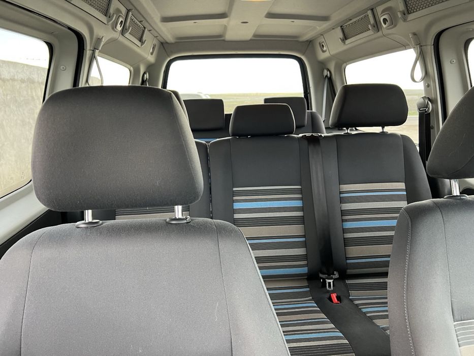 VW Caddy Maxi 7 locuri - 2.0 - 140 Cp - Euro 5