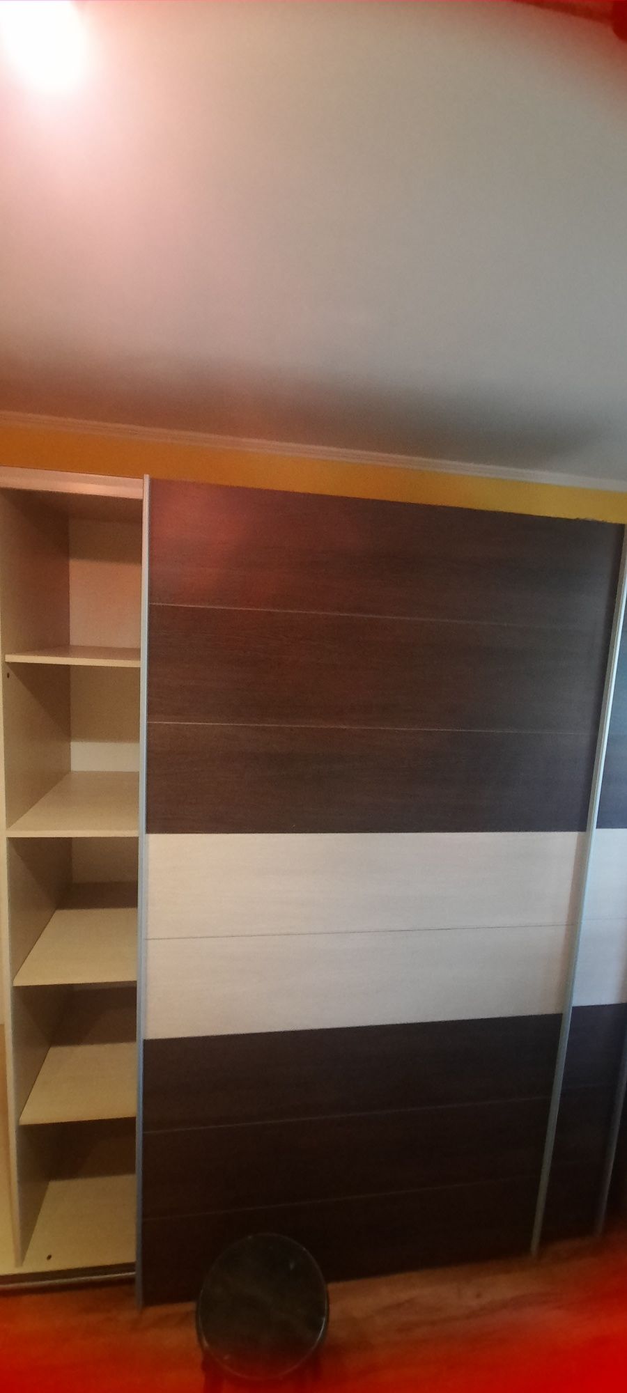 Продается шкаф купе в хорошем состоянии
