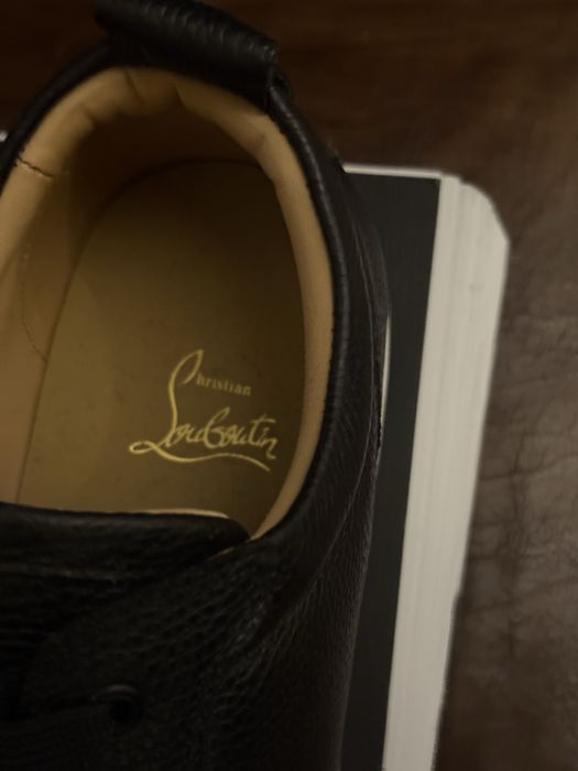 Louboutin adidasi barbati barbat sport eleganti