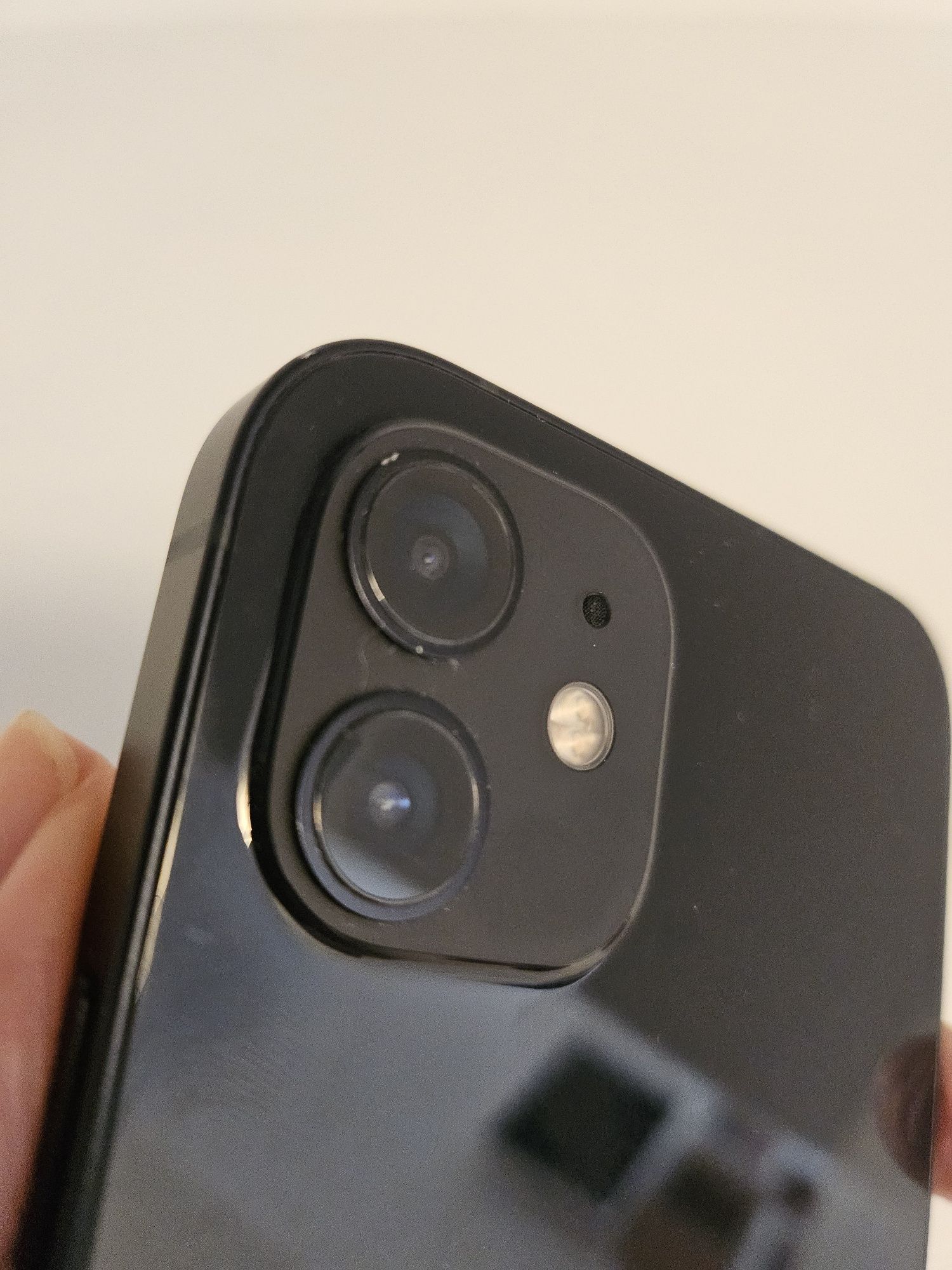 Iphone 12  64GB, черен