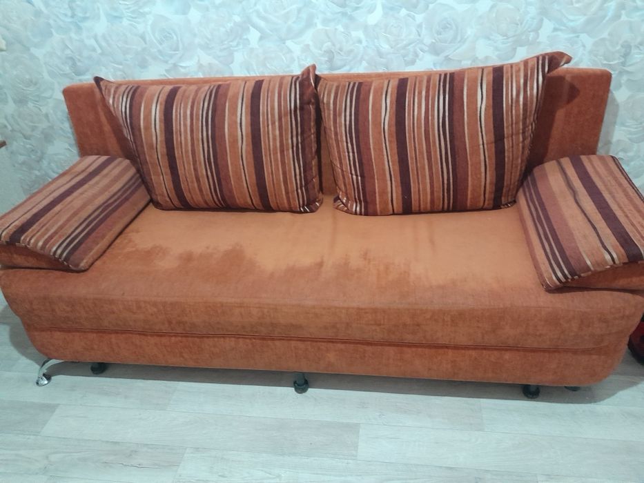 Диван 40000 тенге