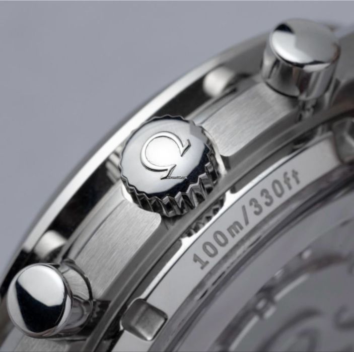 Omega Speedmaster Moonphase 44.25mm