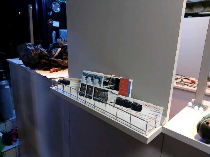 Щанд заграден от 4 страни / Киоск - 2,5 / 2,2 м.