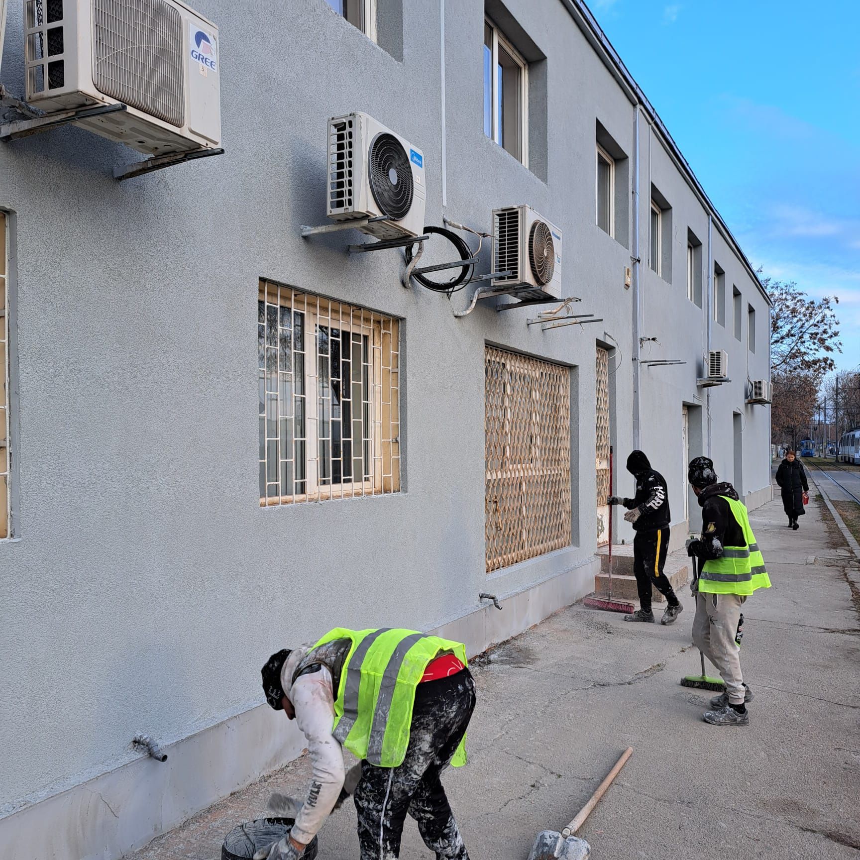 Meseriași constructori