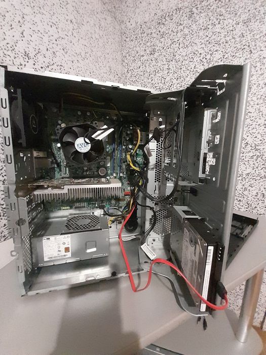 Компютър  - "LENOVO" Intel (R) Core (TM) i5-8400 CPU