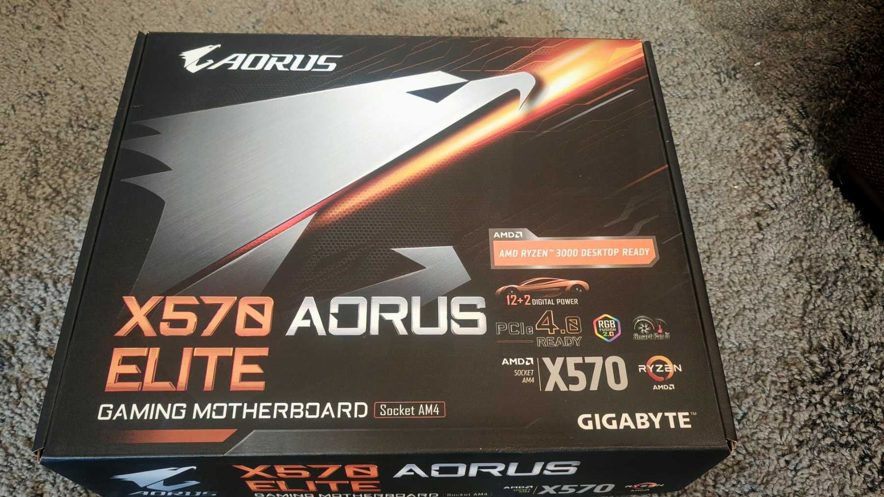 Gigabyte X570 AORUS ELITE + RYZEN 7 5700X 8-Core 4.6 GHz AM4