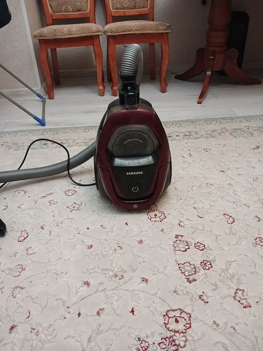 Продам пылесос на запчасти