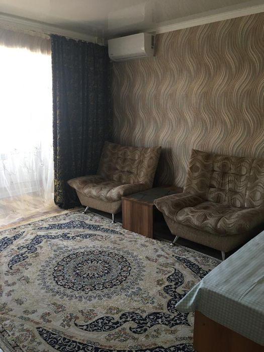 Сдаю 1-но ком квартиру по часам! 11 мкр 7дом, пишите в ватсап!