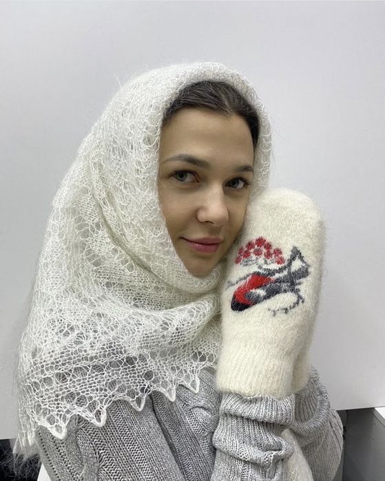 Пуховый платок ручной работы