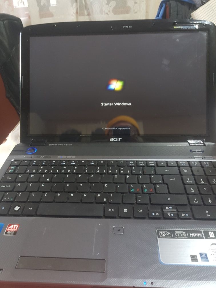 Leptop acer 5738 PZG TOUCH.