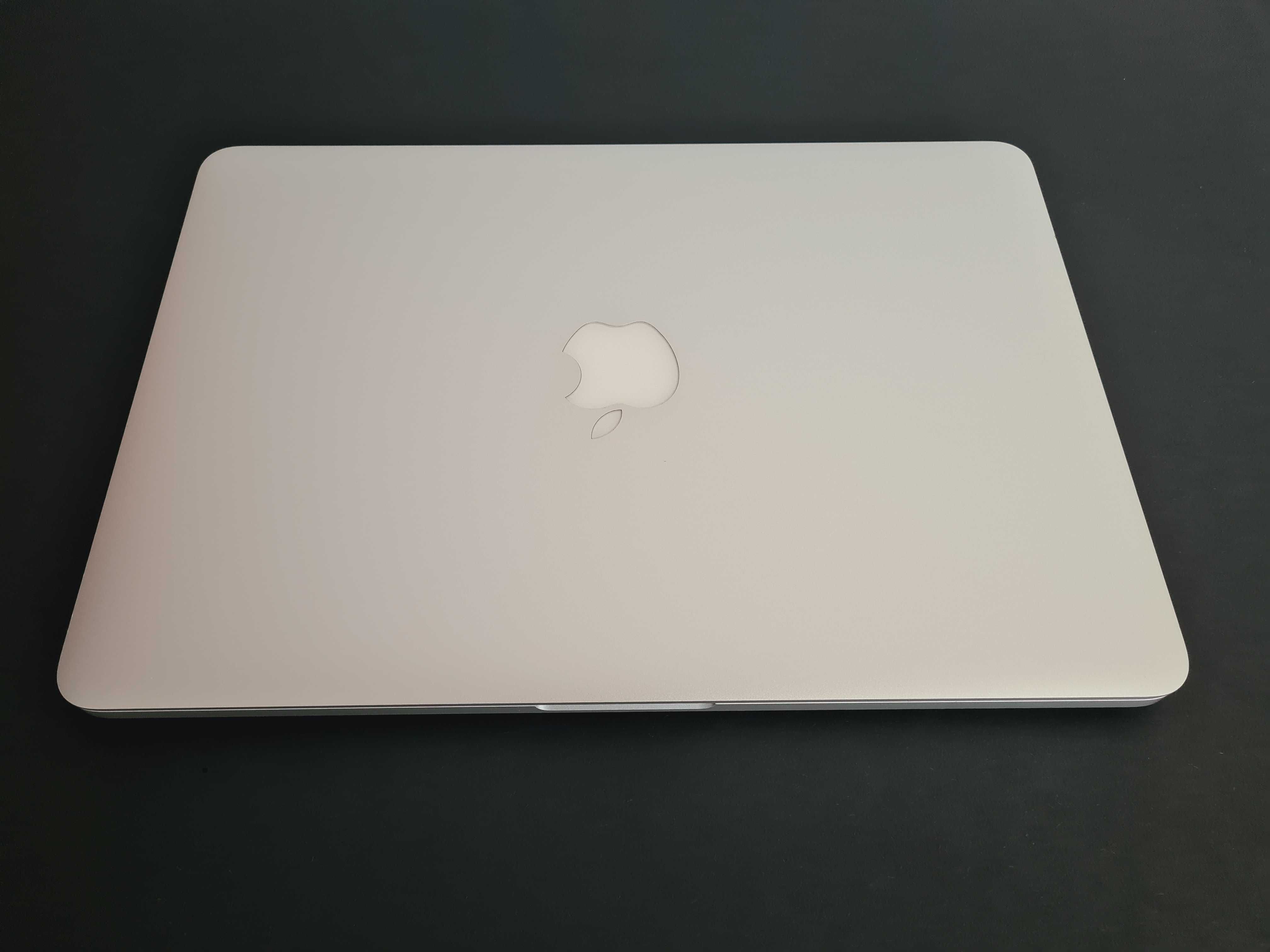 Macbook Pro 13 2015, i5 2.7Ghz, 8GB Ram, 128GB SSD