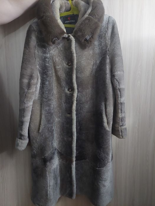 Шуба мутон, воротник норка