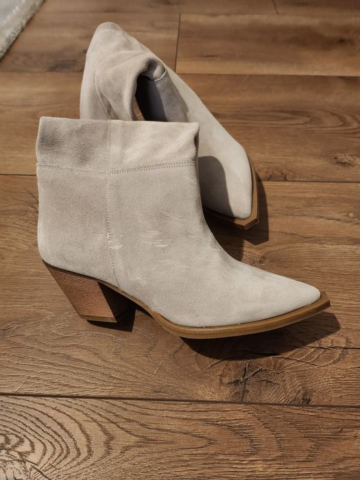 Vand botine piele naturală