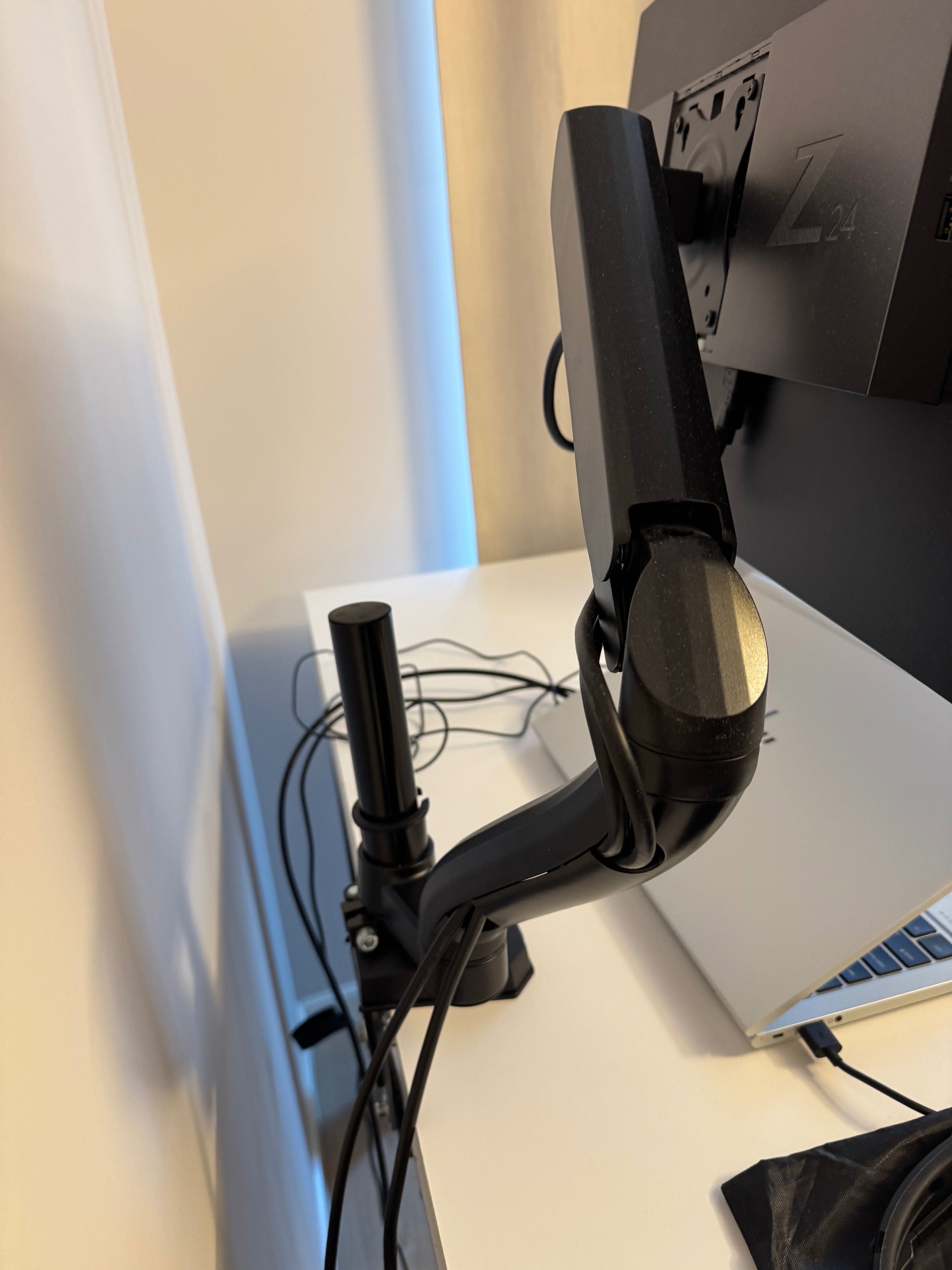Suport birou monitor amXea M10 Negru, monitor 13"-27" pana la 7kg