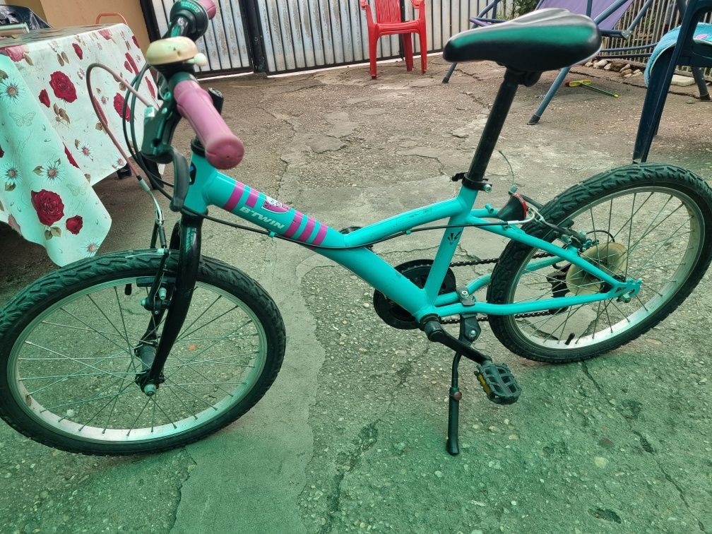 Bicicleta pentru copii ,pe 20 inch.