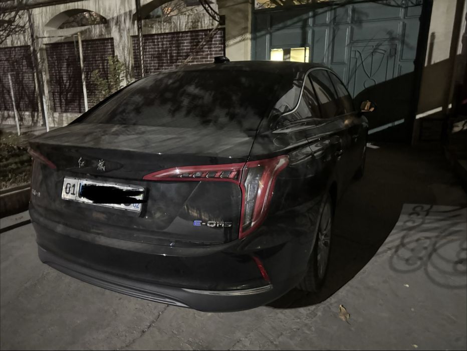 Hongqi eqm 5 FULL 505 qora