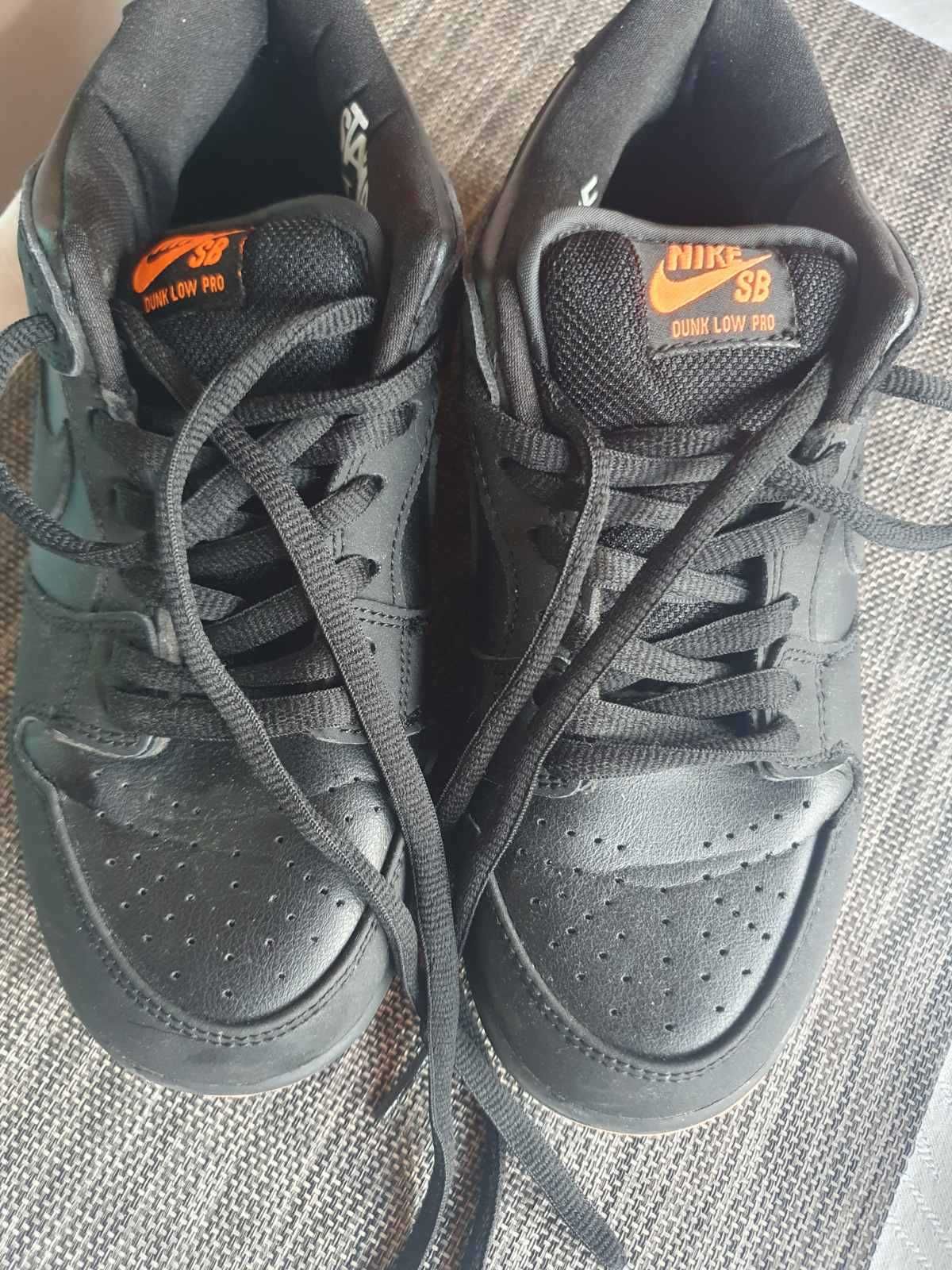 Nike SB DUNK LOW PRO BLACK PIGEON  -  Оригинални - Лимитирани - N38