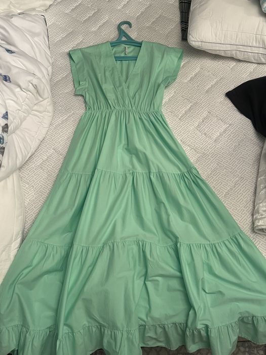 Продам новое платье Lumina