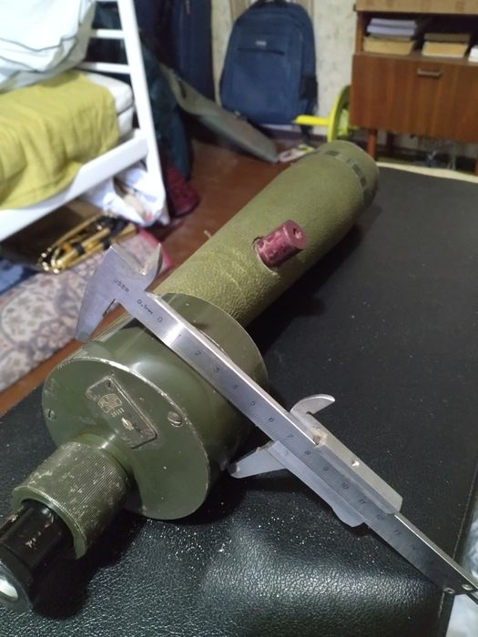 Продавам зрителна тръба военна