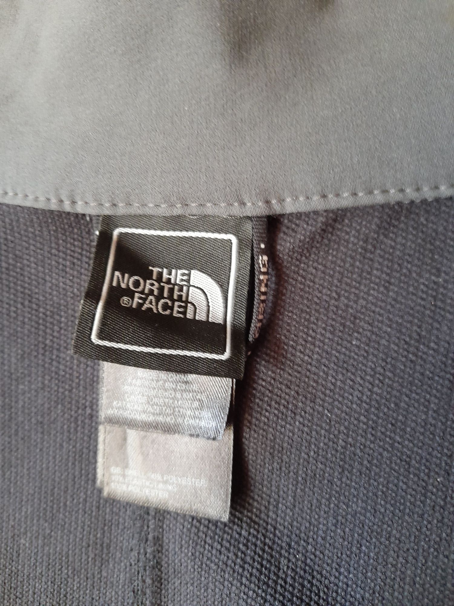 The north face мъжко яке M- L размер.