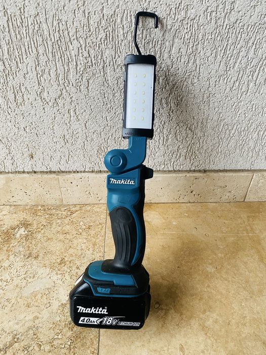 Makita lanterna led DML801