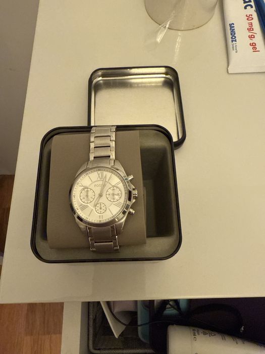 Ceas Fossil - dama. Nou, fara eticheta. Doar cu livrare Fan