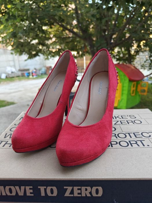 Pantofi rosii cu piele intoarsa - Graceland