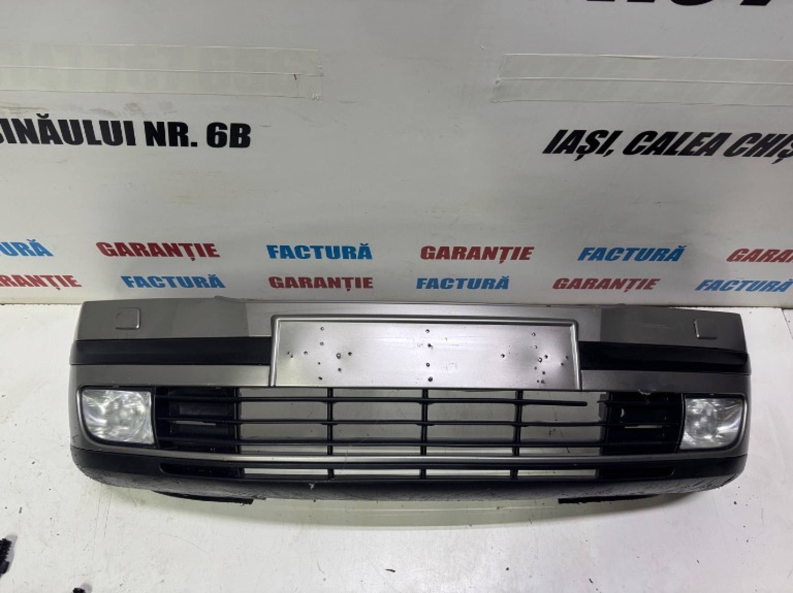 Bară spoiler față cu proiectoare spălătoare Skoda Octavia 2 gri