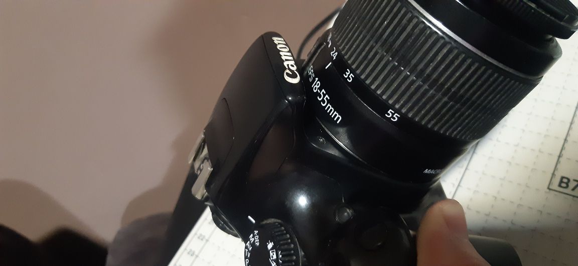 Canon EOS 1100 D