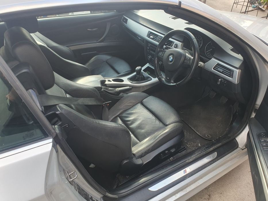 Dezmembrez Bmw e90 e92 93 Lci