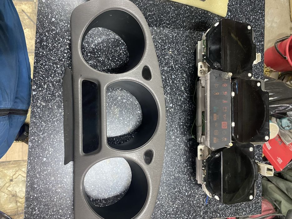 Продам щиток и колодцы LEXUS GS300 160