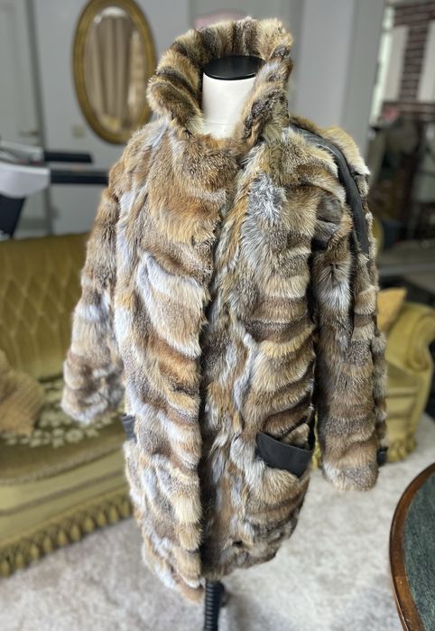 Blana naturala de vulpe cu insertii de piele naturala fina