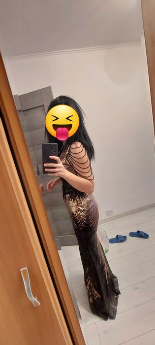 Vand rochite elegante fiecare 200 lei!