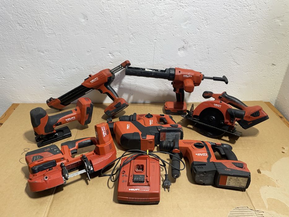 Hilti set corp +baterie 500 ron buc sau 3500 ron toate