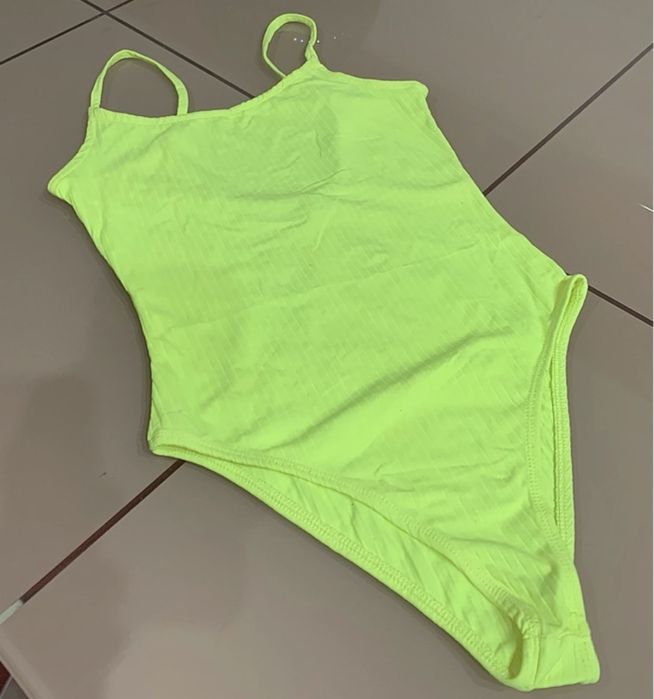 Costum de baie , body H&M