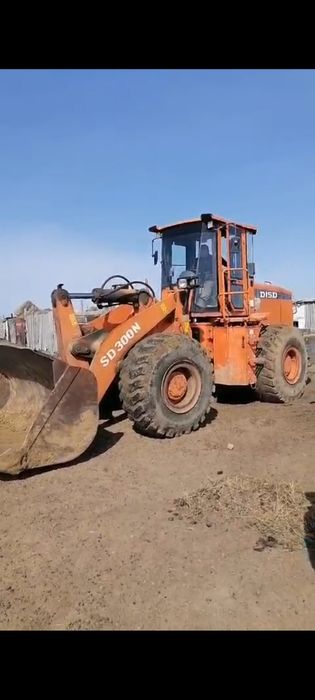 Погрузчик фронтальный 3 куб