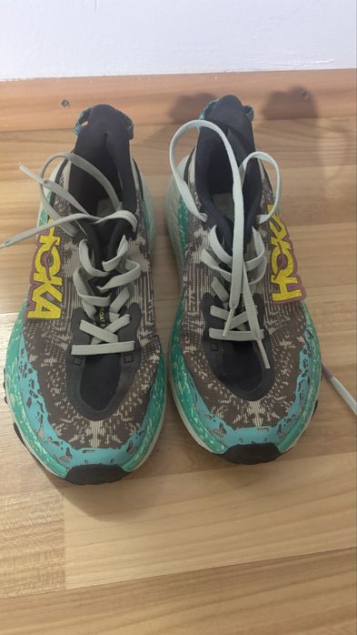 Hoka Speedgoat 6