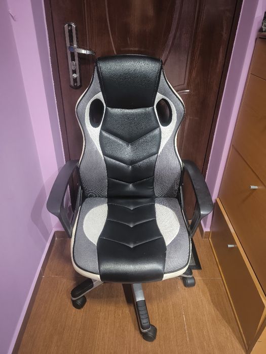 Scaun gaming Kring rotativ inaltime ajustabila Negru/Alb