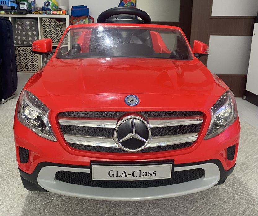 Masina Mercedes-Benz GLA-Class