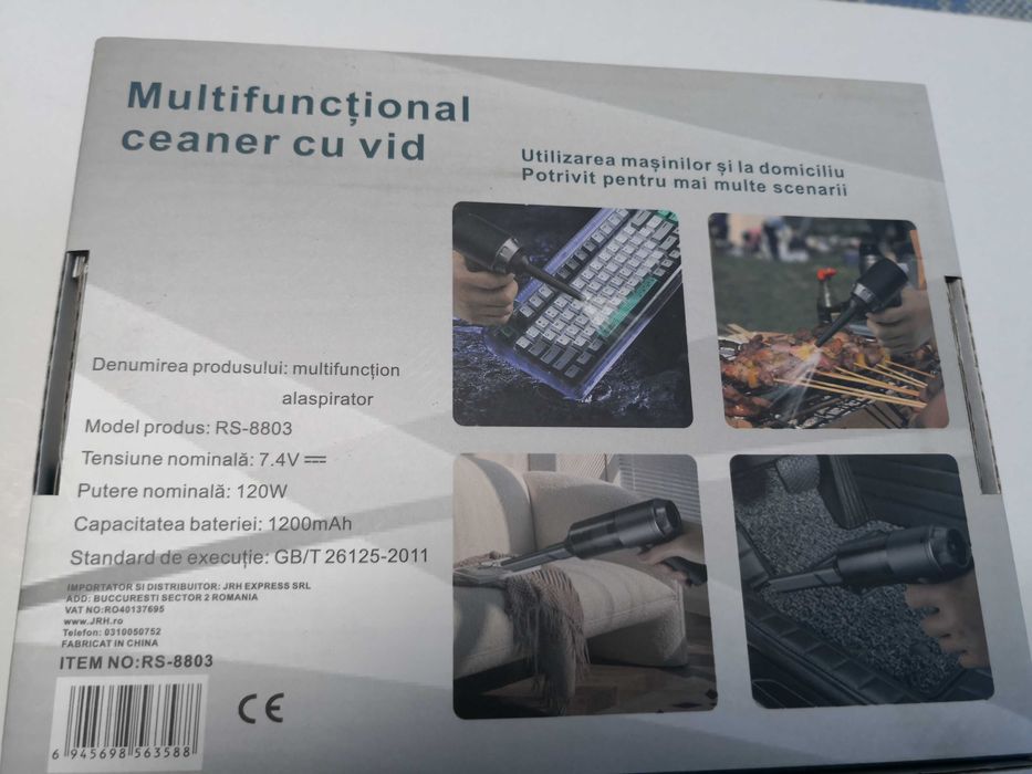 Mini aspirator auto portabil