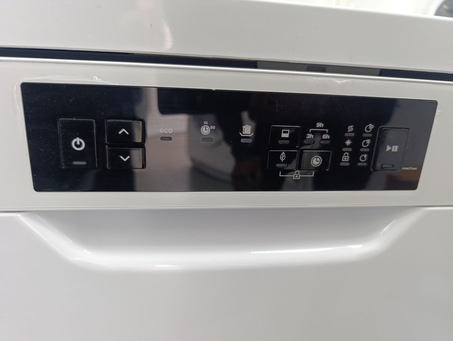 Нова!!! Самостоятелна миялна машина Inventum
VVW6030AW

Самостоятелнат