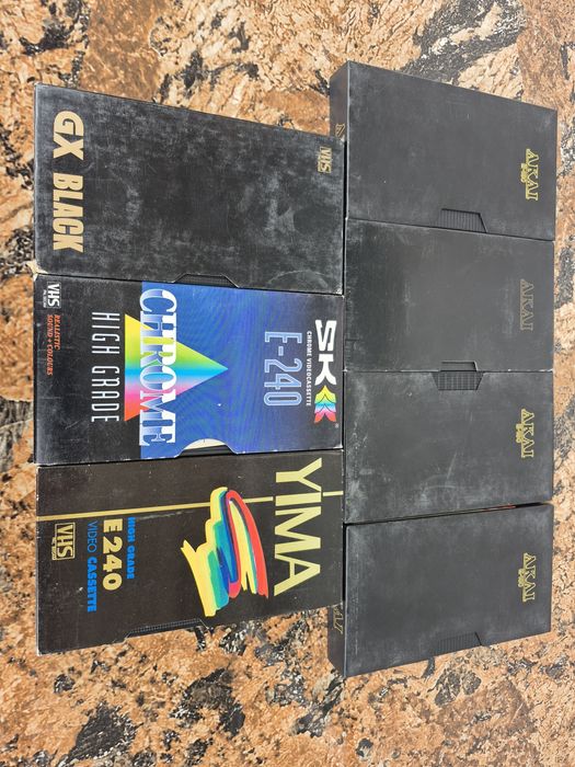 Vând 7 casete video VHS originale de la 180- 240 min.colectie de filme