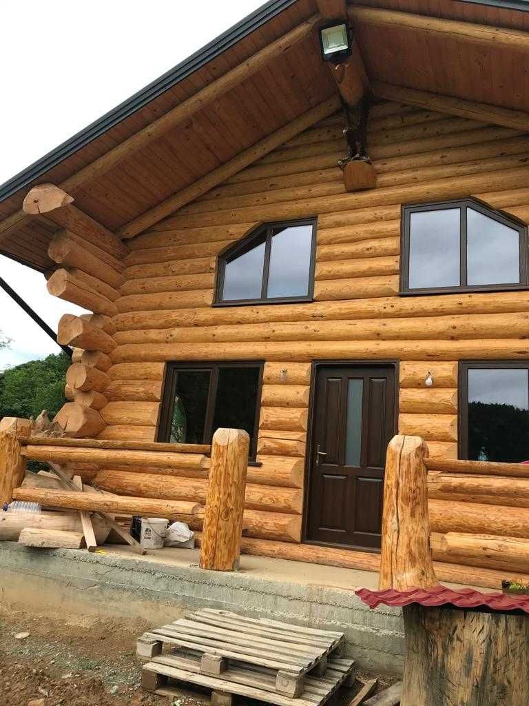 Cabane lemn rotund