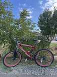 Bicicleta suspensie