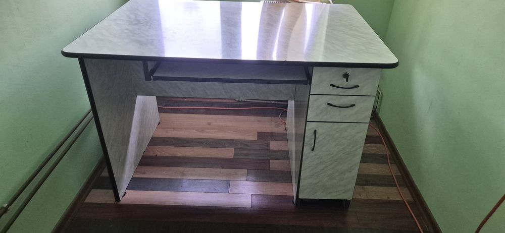 Vând Birou de casă