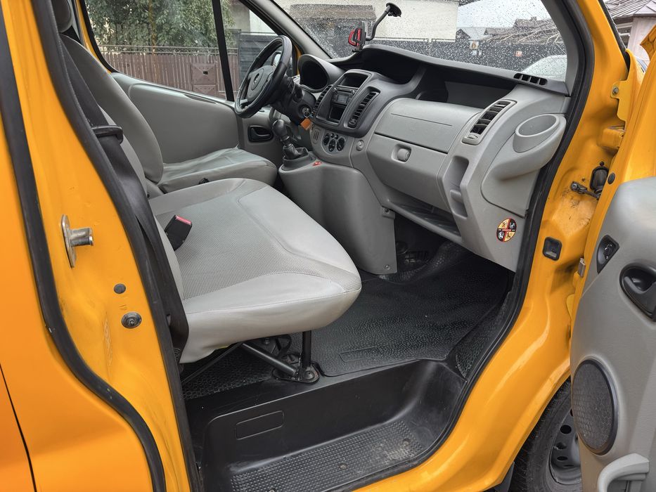Opel Vivaro 2014, 350000km