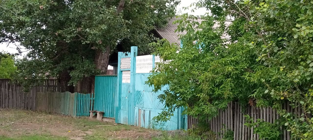 Продам дом в пос. Ленинский (Атамекен)